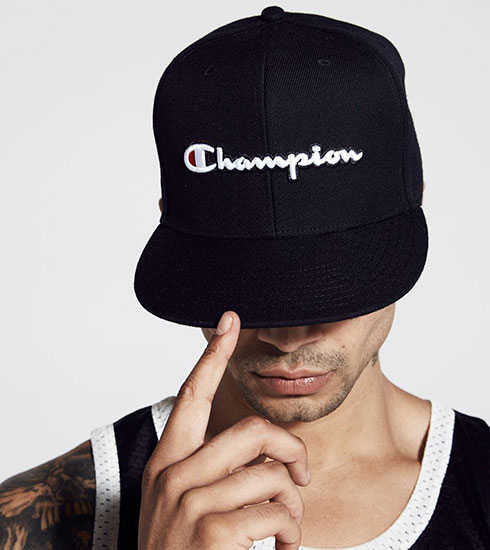 Одежда Champion кепка