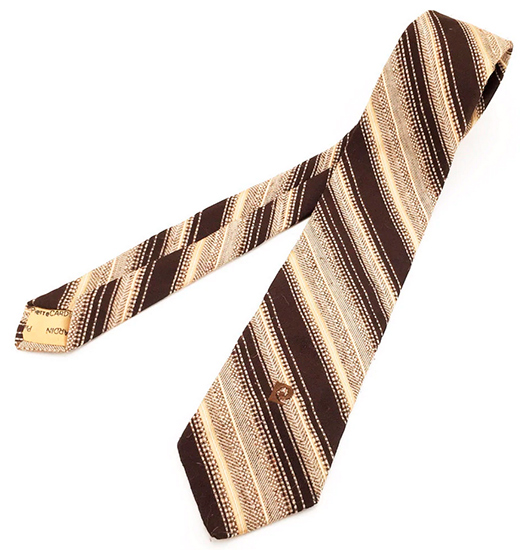 История мужского галстука из полиэстера и шелка